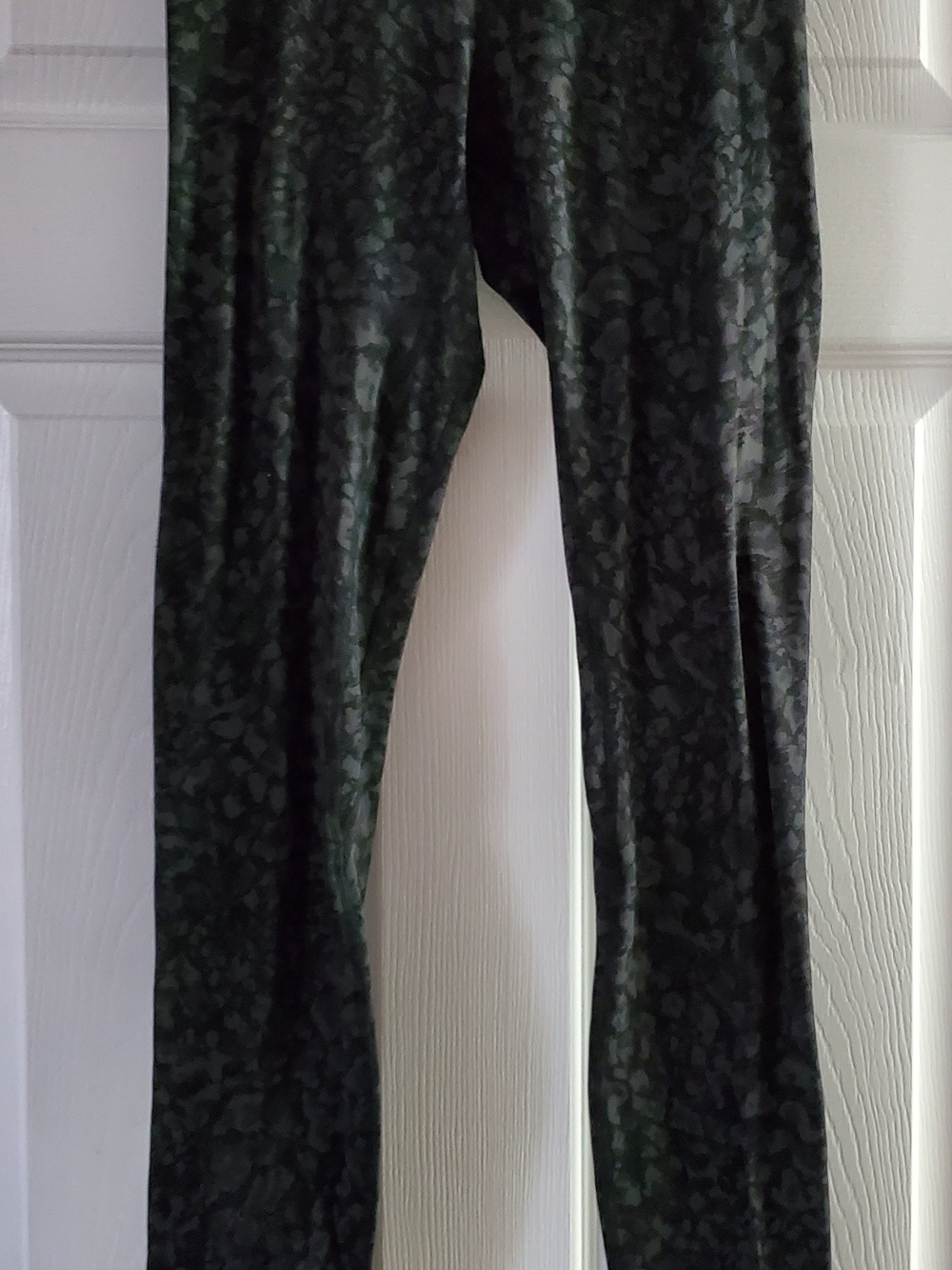 lululemon athletica Dark Green Patterned Leggings